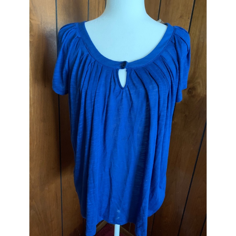 Blue dress shirt